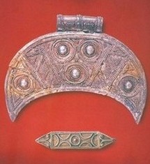 lunicovy zavesek